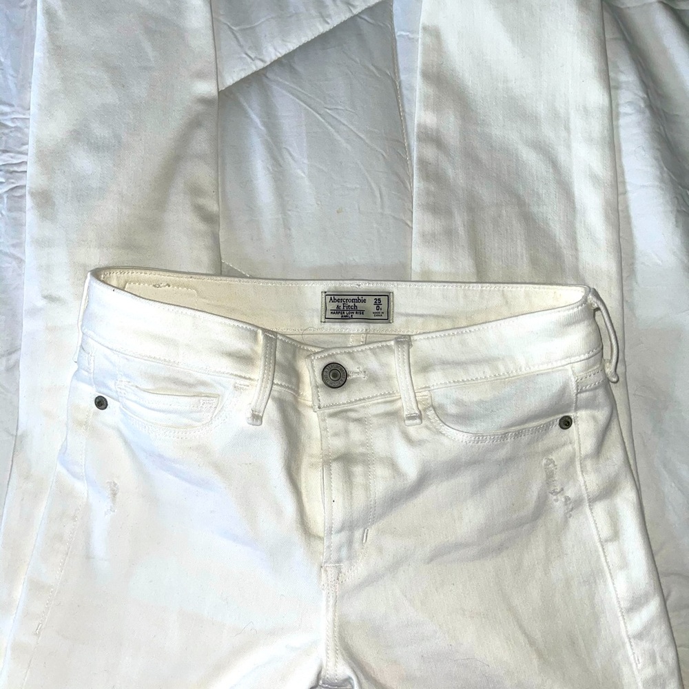 Abercrombie & Fitch Harper Low Rise Ankle jeans